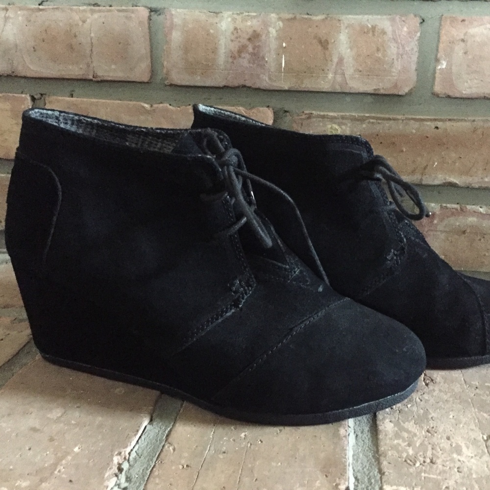 Moving Sale! Toms Suede Wedge Booties